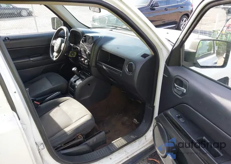 2014 Jeep Patriot Sport from USA, damaged, VIN 1C4NJPBBXED671220